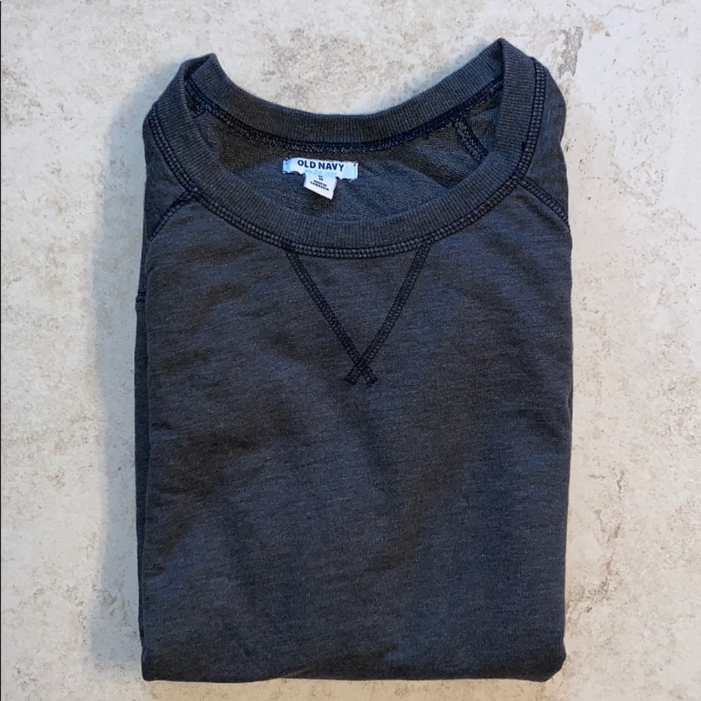 Old Navy Classic Pullover - Medium